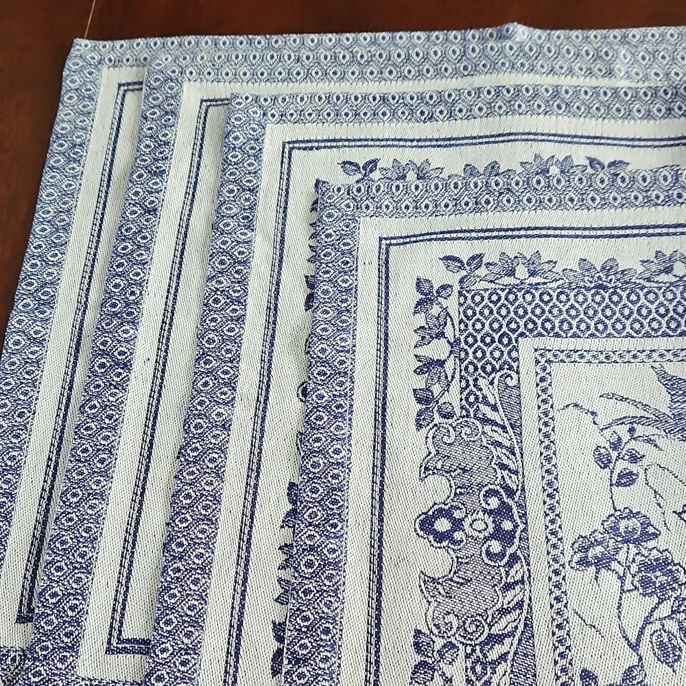 Williams Sonoma Blue Willow Jacquard Placemats, Set of 4